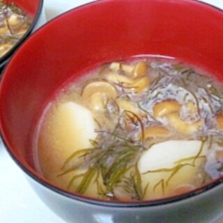 体が温まる☆　「里芋のとろとろ味噌汁」